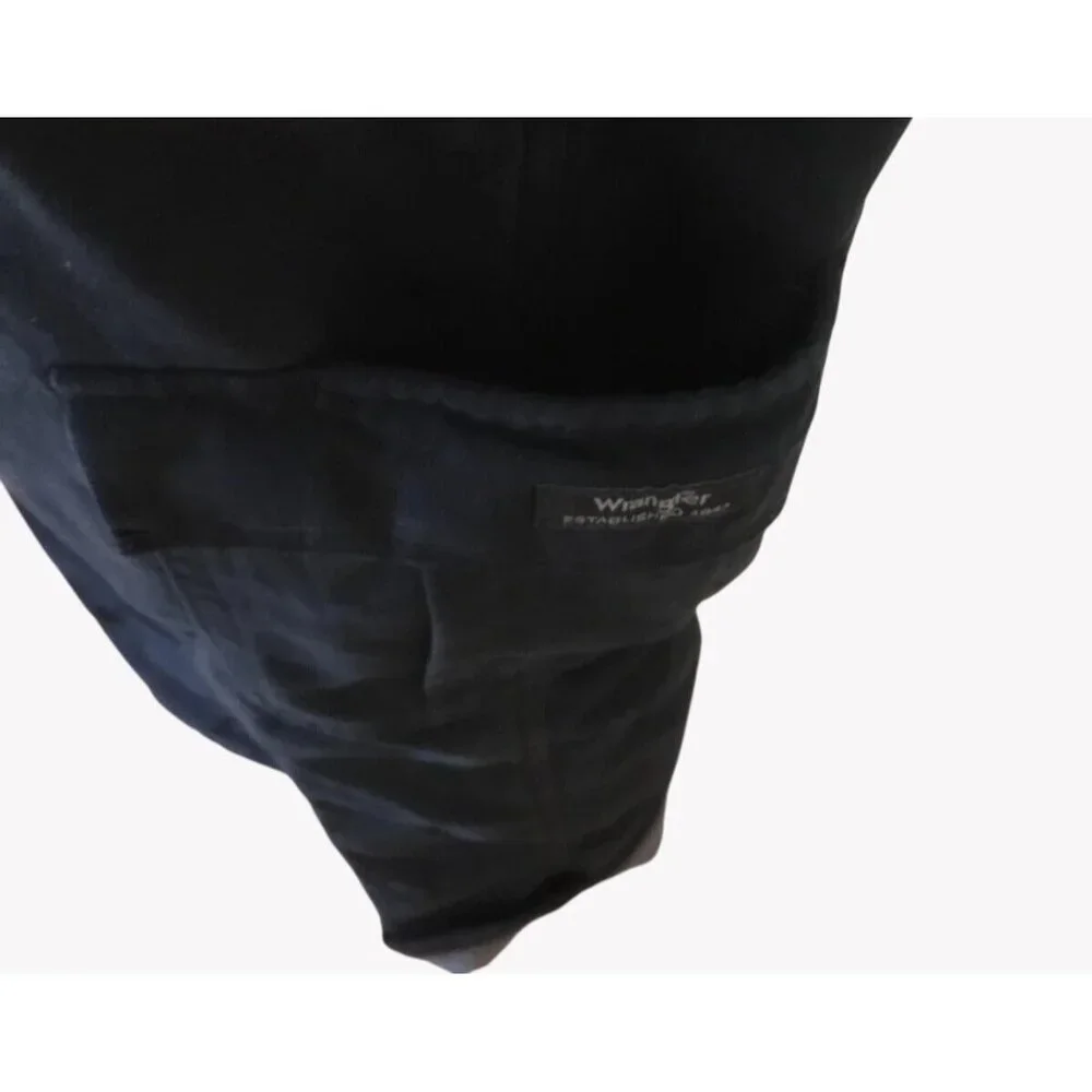 NWT Wrangler Five Star Relaxed Fit Cargo Pants Fleece Lined Black 34 x 32 - Picture 9 of 11